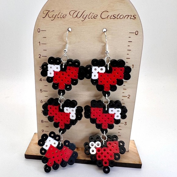 8-Bit Life Heart Earrings - Chain Earrings - Statement Earrings - Nerd Earrings - Picture 10 of 11